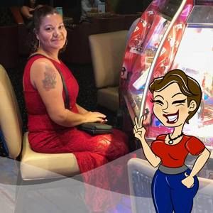 Meet your Posher, Adela